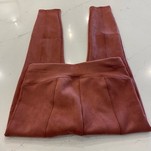 Spanx Faux Suede Leggings Rich Rose Pink‎ Size Medium - Picture 4 of 10